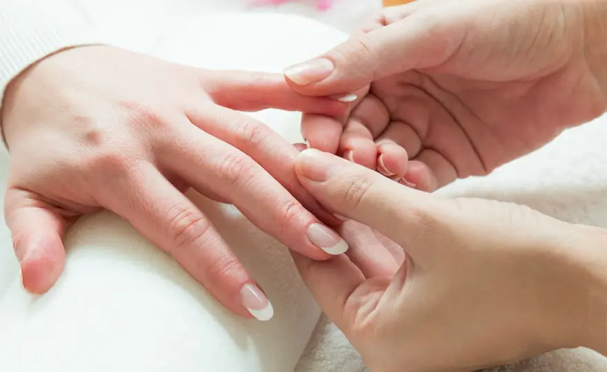 Massaggio mani - Tecniche e benefici reali